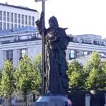 Фотография памятника князю Владимиру